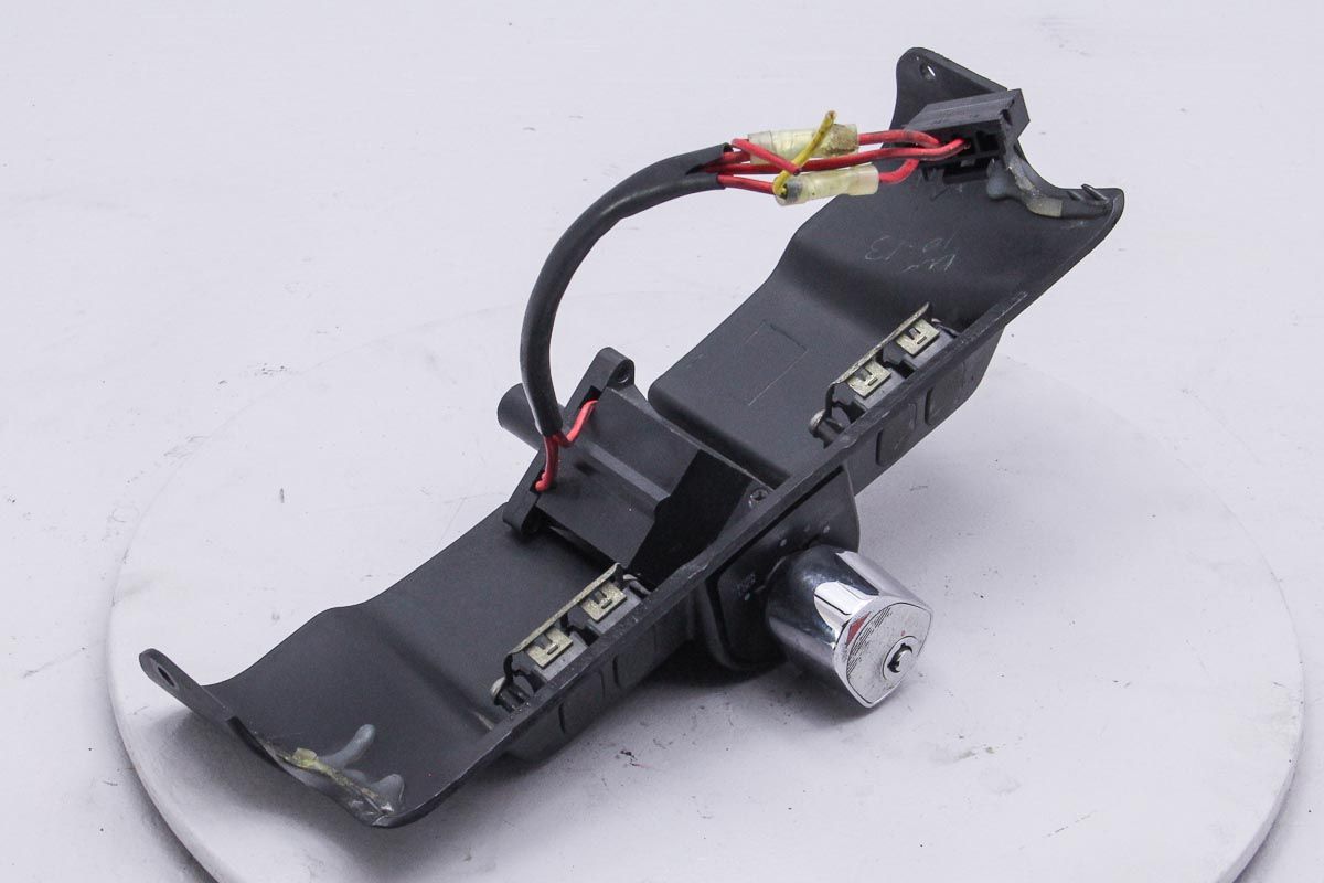 04 Harley Electra Glide FLH Ignition Switch *UNLOCKED eBay